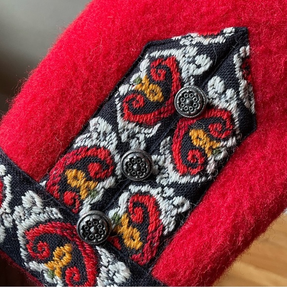 Vintage Fjord A.S. Evebofoss Norwegian embroidered wool coat size 42 (medium) - Picture 3 of 14